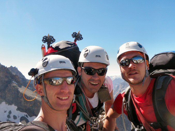 Aretes Cineastes 043.jpg - La corde sur la 5me pointe  3200m